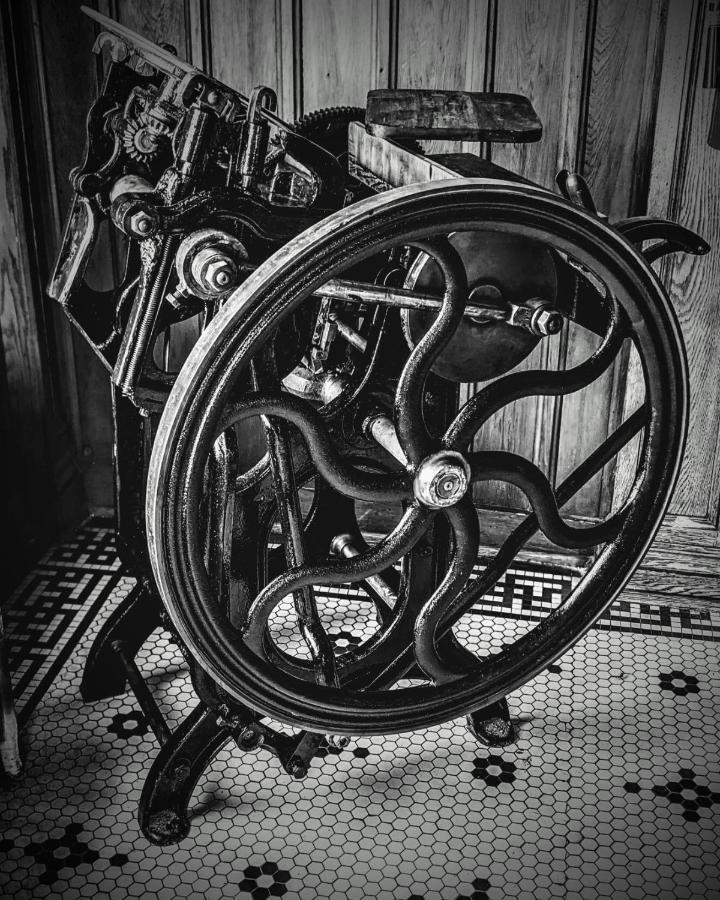 Hotel Crittenden Coudersport エクステリア 写真